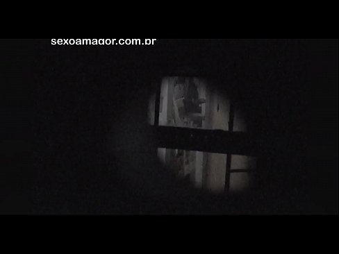 ❤️ Blondie é gravada en segredo por un voyeur do barrio escondido detrás de ladrillos ocos Putas na pornografía gl.yespornpics.ru ﹏